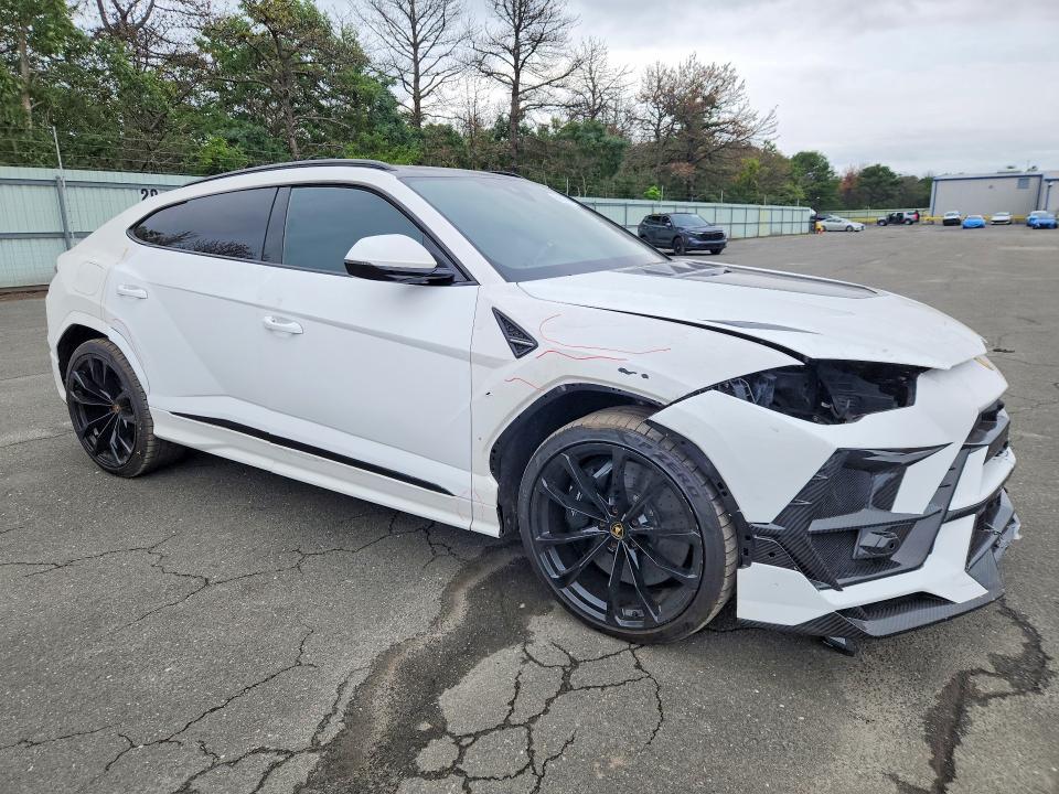 Photo 4 from auction – 2021 LAMBORGHINI URUS with VIN ZPBUA1ZL9MLA12176
