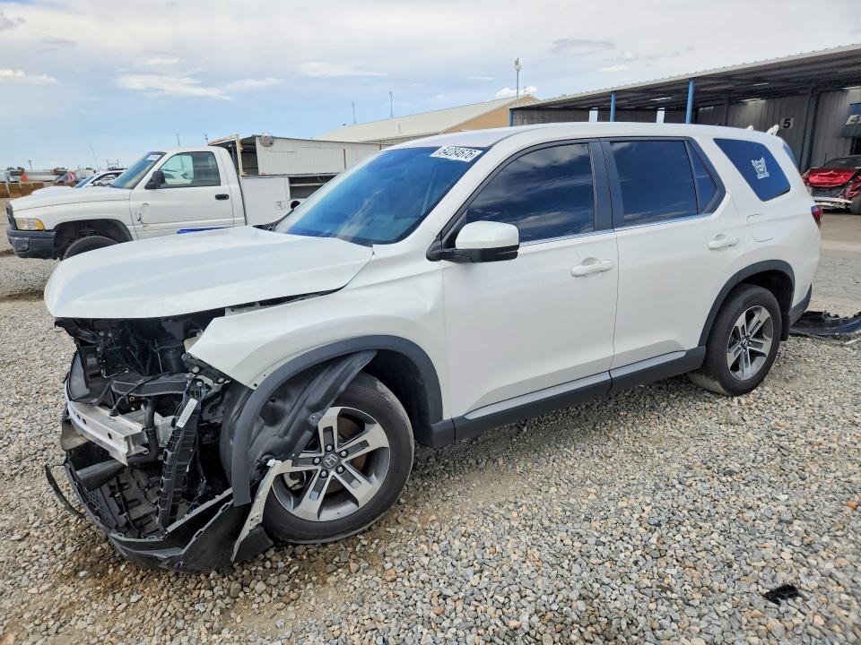 HONDA PILOT 2025 with VIN 5FNYG1H41SB061048 - Photo from auction