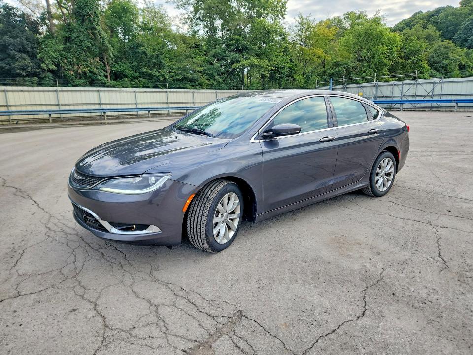 CHRYSLER 200 2015 with VIN 1C3CCCCB3FN532037 - Photo from auction