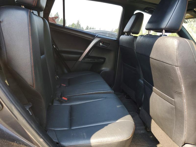Photo 11 from auction – 2016 TOYOTA RAV4 with VIN JTMJFREV8GJ103246
