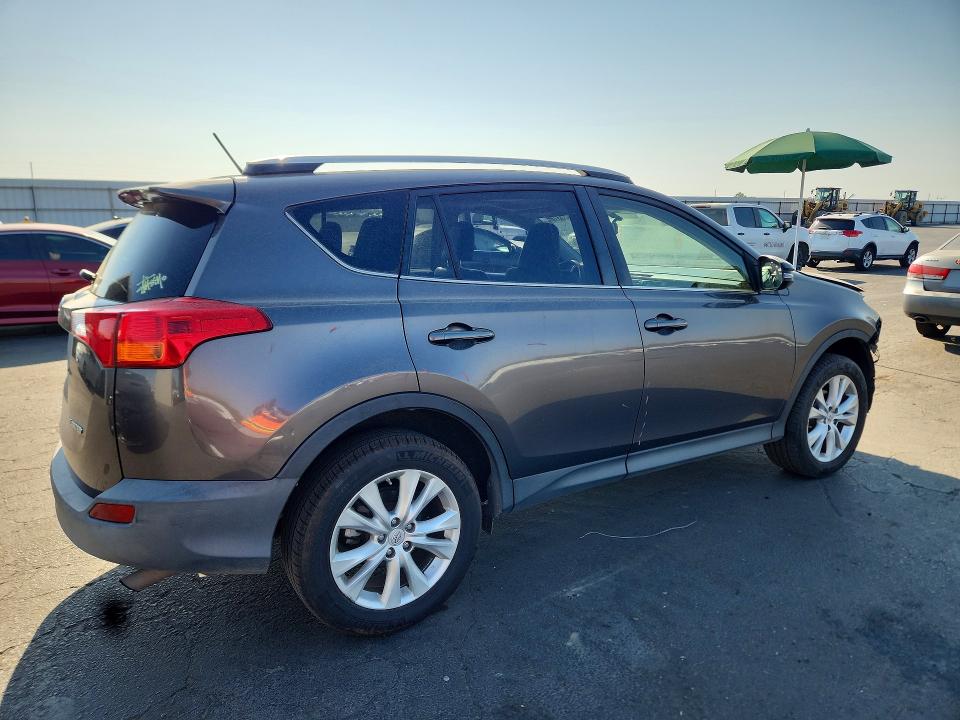 Photo 3 from auction – 2013 TOYOTA RAV4 with VIN JTMYFREV6D5000281