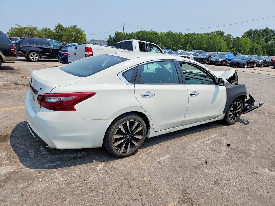 Photo 3 from auction – 2018 NISSAN ALTIMA with VIN 1N4AL3APXJC165228