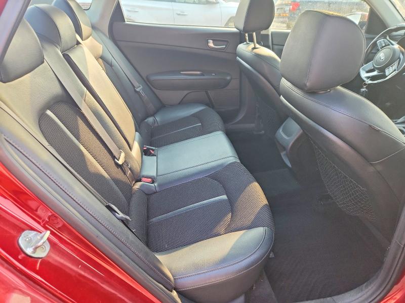 Photo 10 from auction – 2019 KIA OPTIMA with VIN 5XXGT4L31KG294495