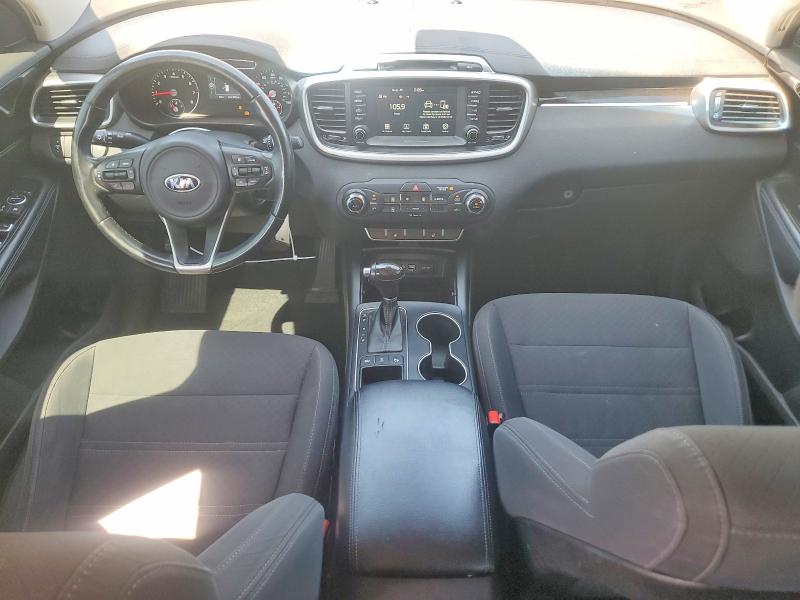 Photo 8 from auction – 2017 KIA SORENTO with VIN 5XYPGDA31HG259385