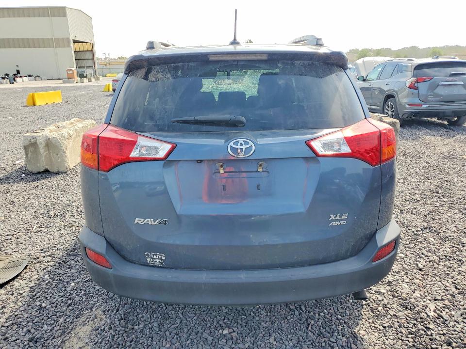 Photo 6 from auction – 2014 TOYOTA RAV4 with VIN 2T3RFREV3EW205037