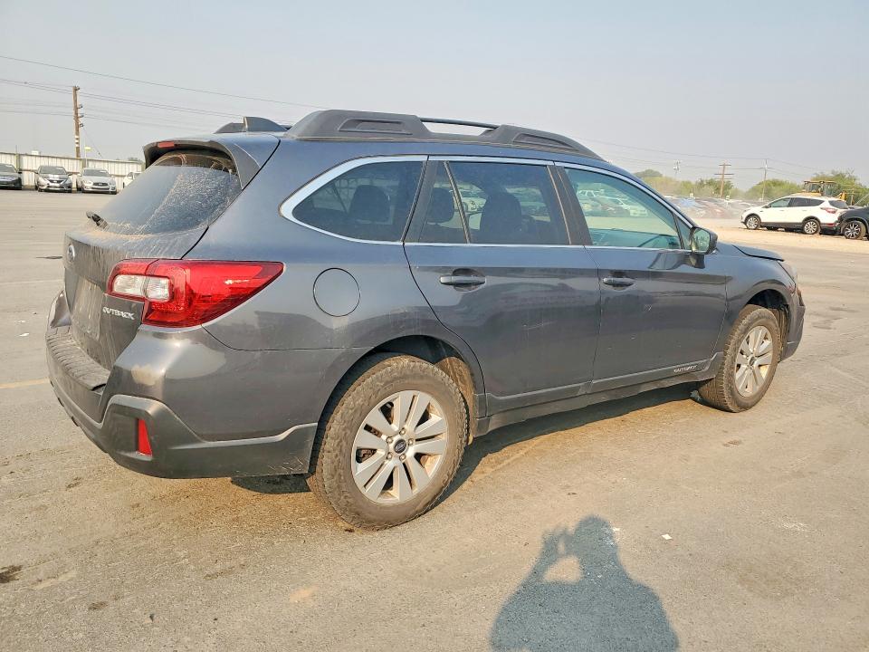 Photo 3 from auction – 2018 SUBARU OUTBACK with VIN 4S4BSACC0J3367605