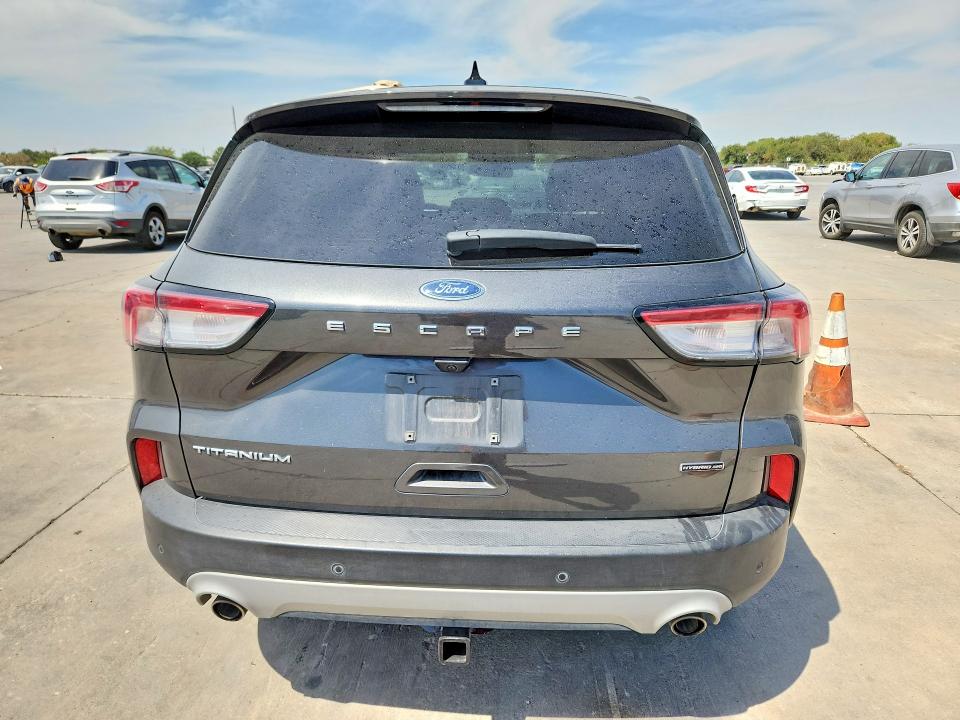 Photo 6 from auction – 2020 FORD ESCAPE with VIN 1FMCU9DZ5LUA15259