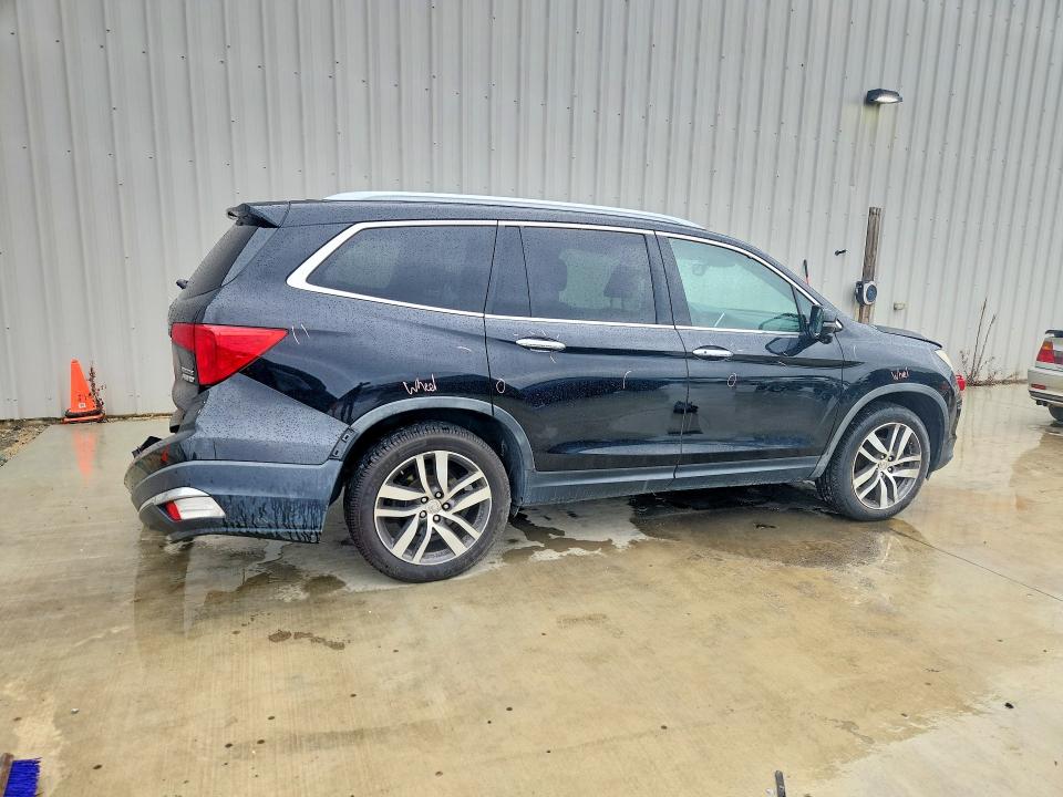 Photo 3 from auction – 2017 HONDA PILOT with VIN 5FNYF6H90HB081411
