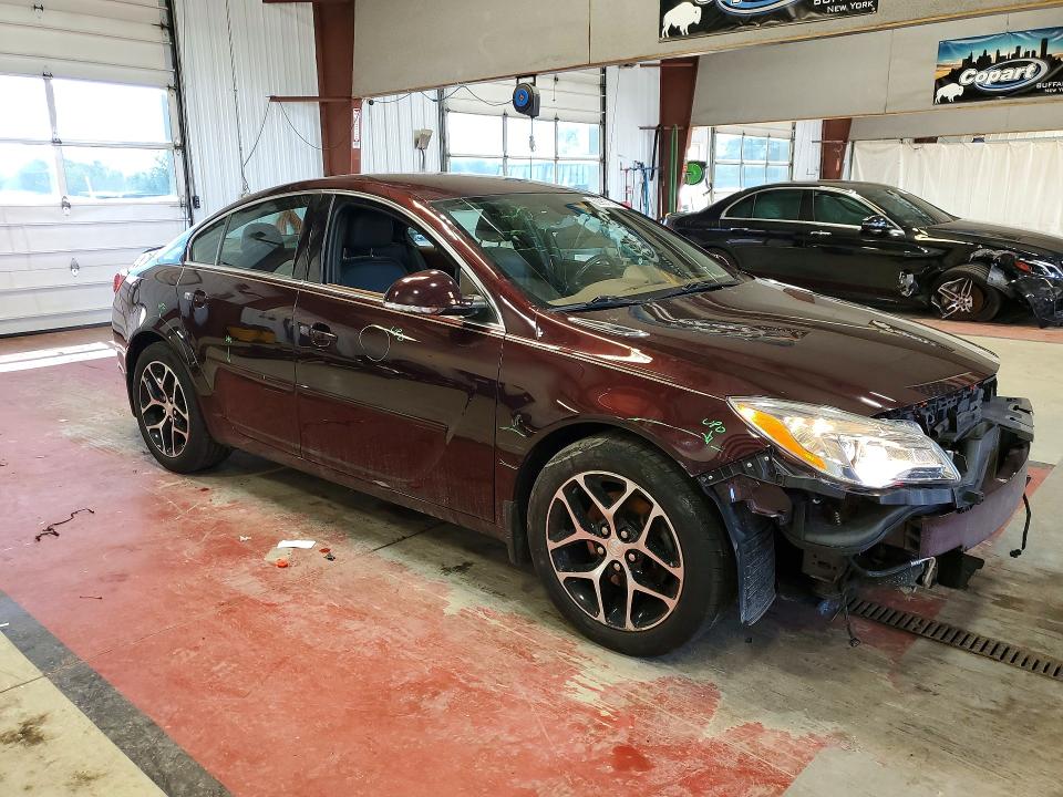 Photo 4 from auction – 2017 BUICK REGAL with VIN 2G4GL5EXXH9154799