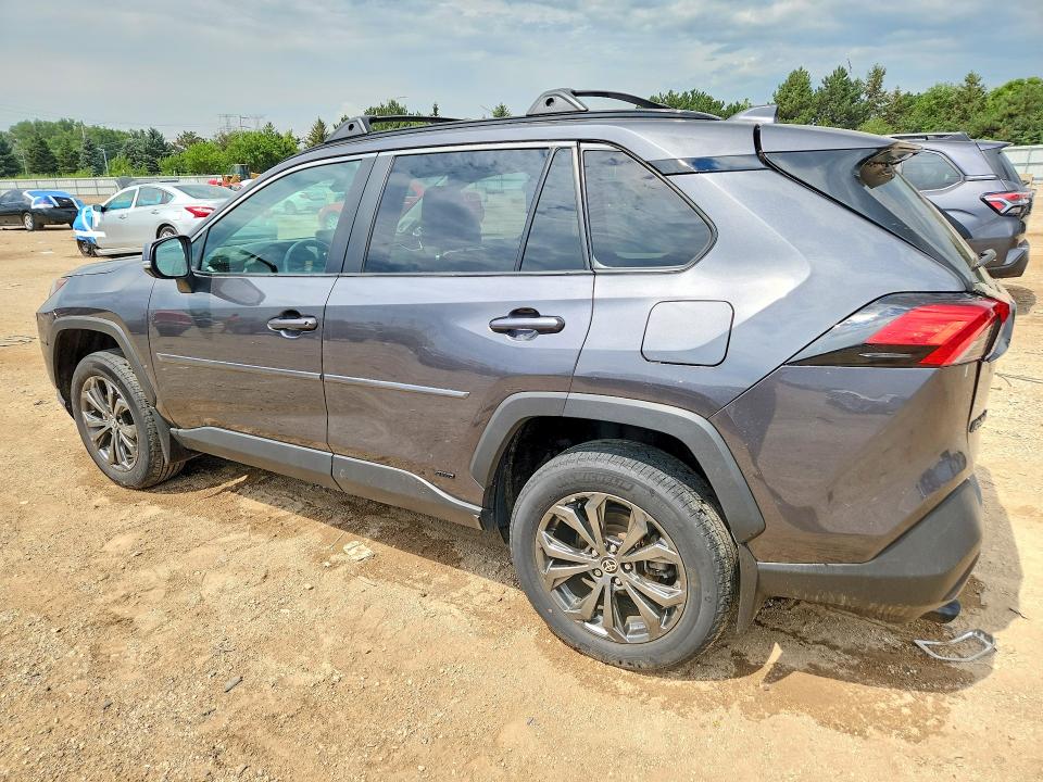 Photo 2 from auction – 2023 TOYOTA RAV4 with VIN 4T3B6RFV3PU138930