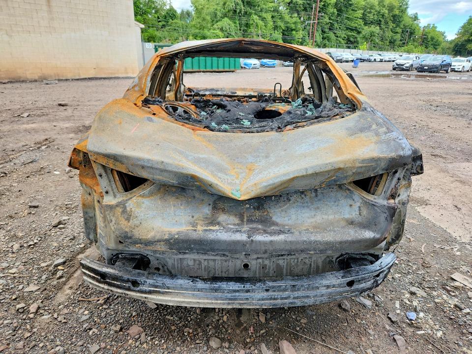 Photo 6 from auction – 2015 CHRYSLER 200 with VIN 1C3CCCAB3FN669806