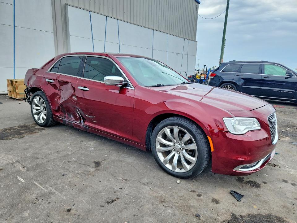 Photo 4 from auction – 2017 CHRYSLER 300C with VIN 2C3CCAEG7HH635664