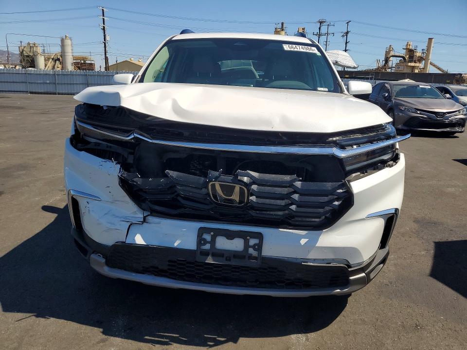 Photo 5 from auction – 2025 HONDA PILOT with VIN 5FNYG2H72SB015437