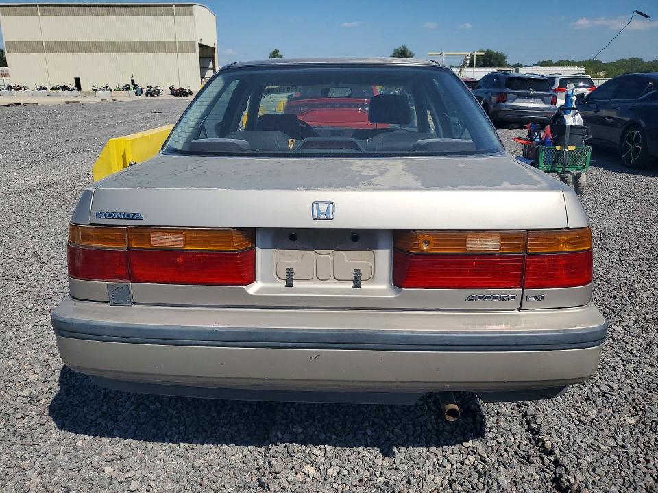 Photo 6 from auction – 1990 HONDA ACCORD with VIN 1HGCB7665LA157082