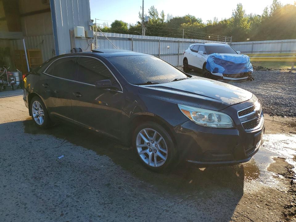 Photo 4 from auction – 2013 CHEVROLET MALIBU with VIN 1G11F5RR8DF103762