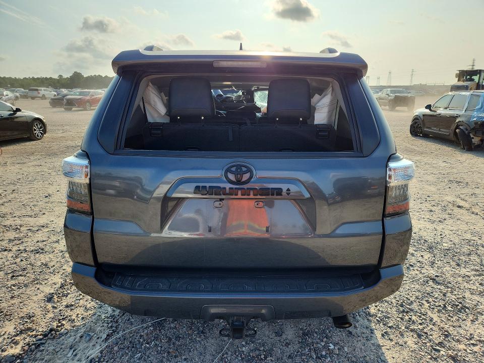 Photo 6 from auction – 2021 TOYOTA 4RUNNER with VIN JTENU5JR7M5856677