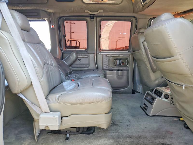 Photo 11 from auction – 2004 GMC SAVANA with VIN 1GDFG15T141156686