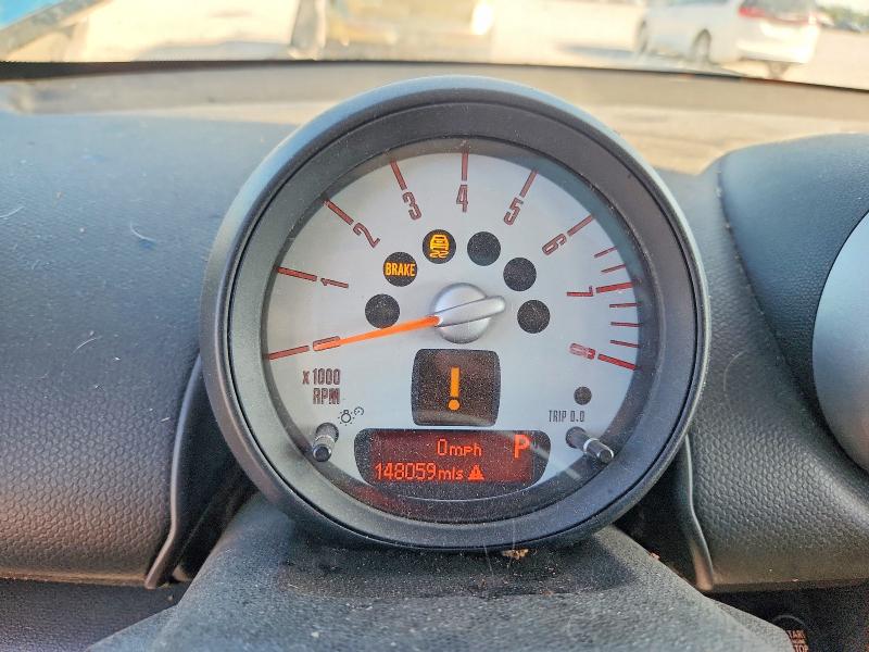 Photo 9 from auction – 2011 MINI COOPER with VIN WMWZC5C54BWL52983