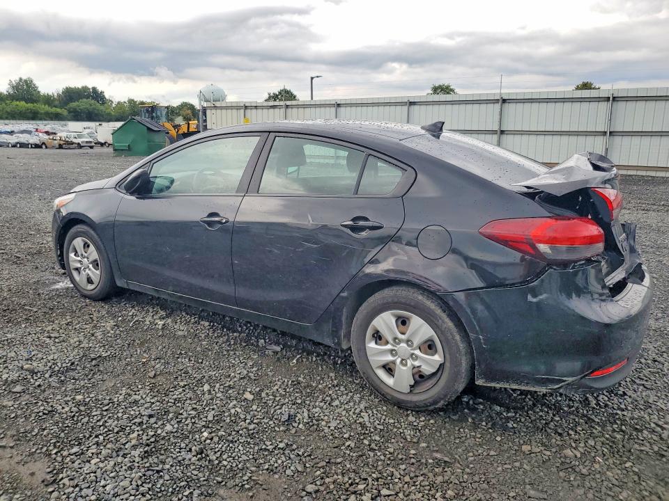 Photo 2 from auction – 2017 KIA FORTE with VIN 3KPFK4A76HE063372