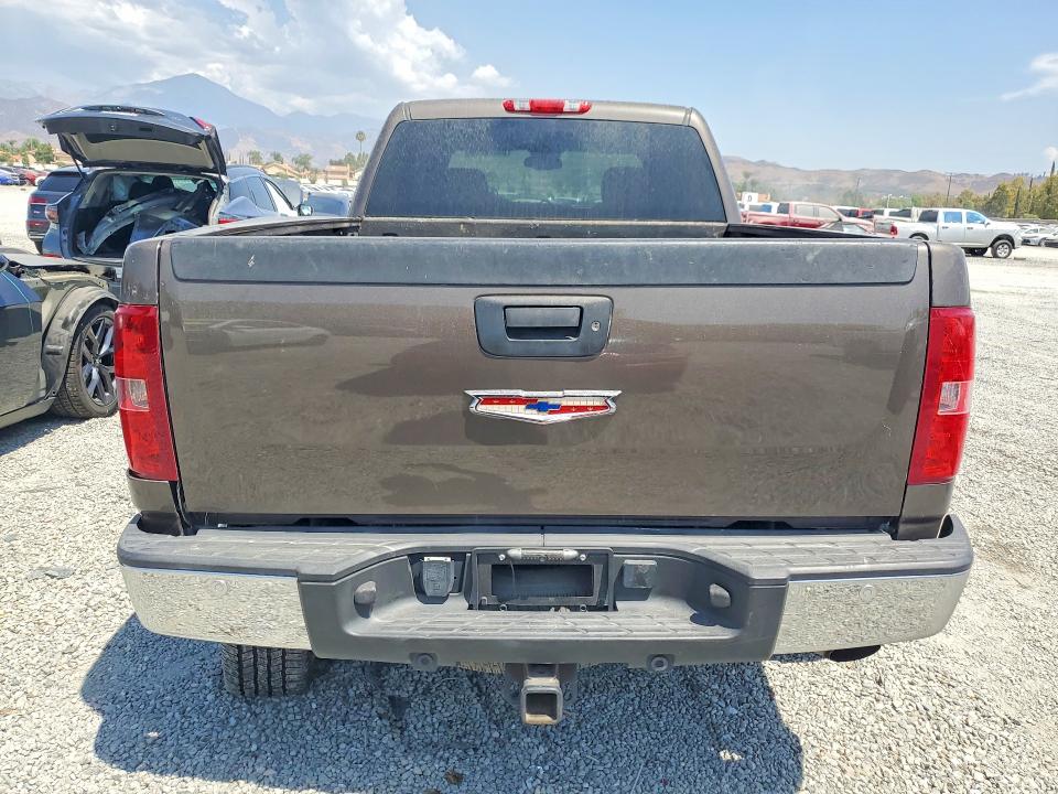 Photo 6 from auction – 2008 CHEVROLET SILVERADO with VIN 1GCHC23KX8F116530