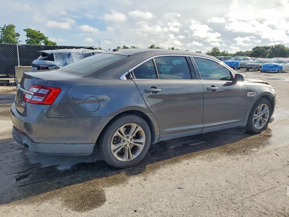 Photo 3 from auction – 2015 FORD TAURUS with VIN 1FAHP2E86FG158597