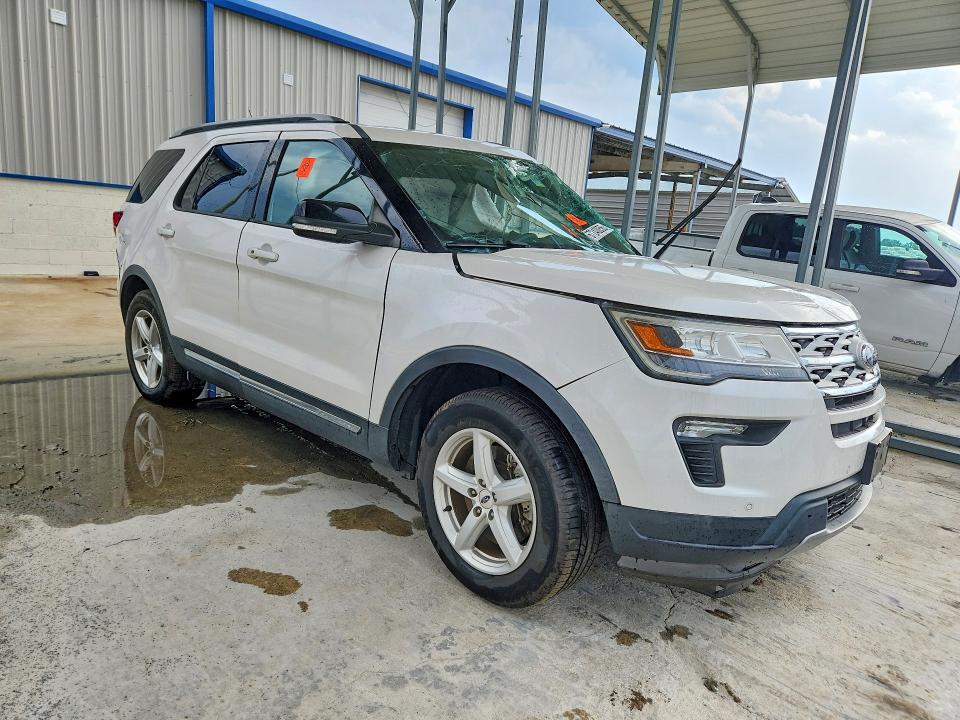 Photo 4 from auction – 2018 FORD EXPLORER with VIN 1FM5K7D80JGC22325