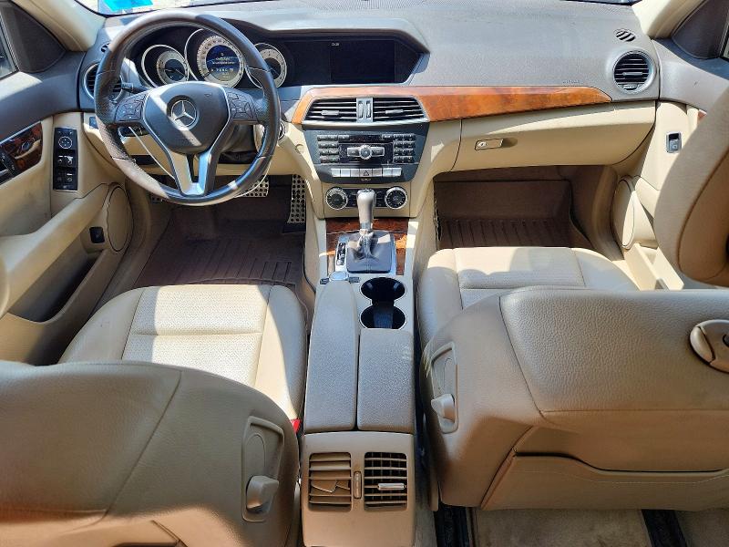 Photo 8 from auction – 2012 MERCEDES-BENZ C with VIN WDDGF8BB8CR198035