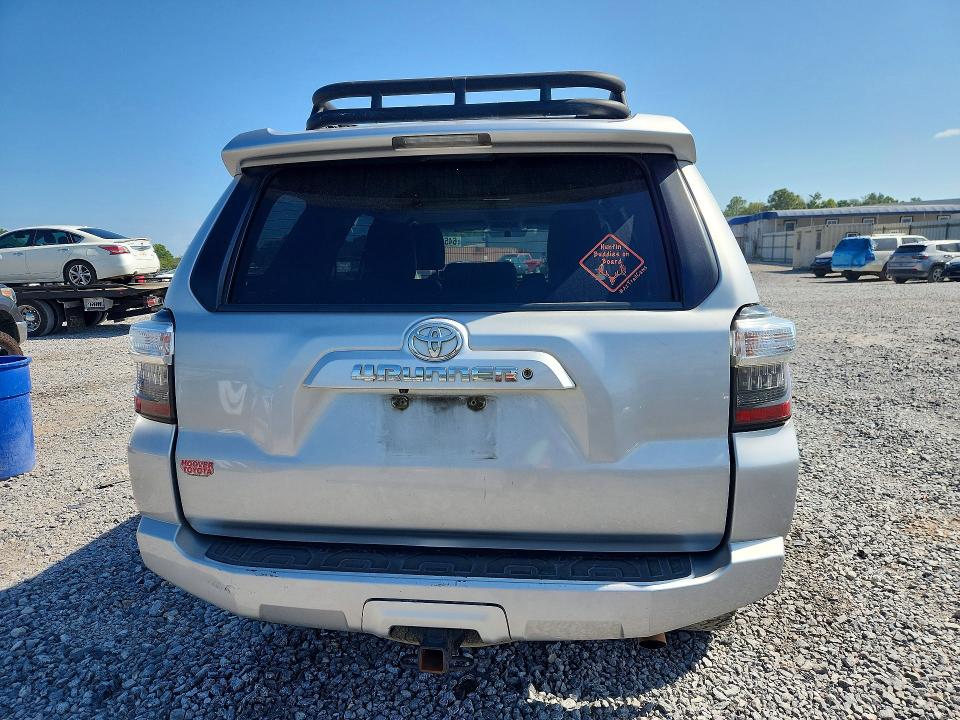 Photo 6 from auction – 2014 TOYOTA 4RUNNER with VIN JTEBU5JR6E5164611