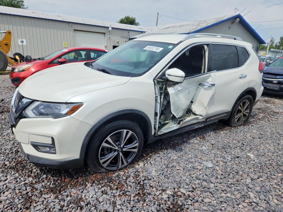NISSAN ROGUE 2017 with VIN 5N1AT2MVXHC848745 - Photo from auction