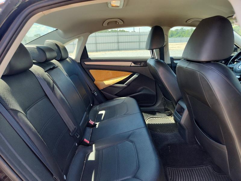 Photo 10 from auction – 2014 VOLKSWAGEN PASSAT with VIN 1VWAT7A31EC026333