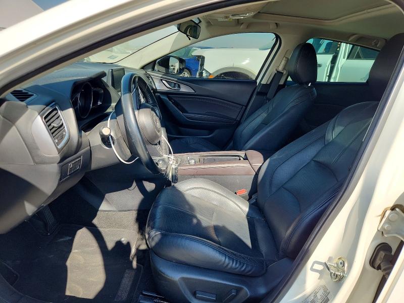 Photo 7 from auction – 2018 MAZDA 3 with VIN 3MZBN1W35JM240982