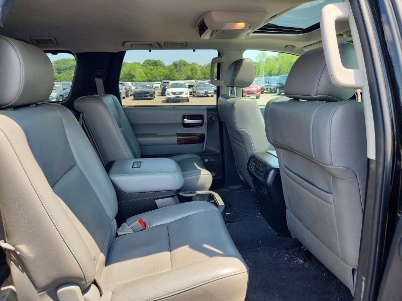 Photo 11 from auction – 2012 TOYOTA SEQUOIA with VIN 5TDDW5G19CS058573