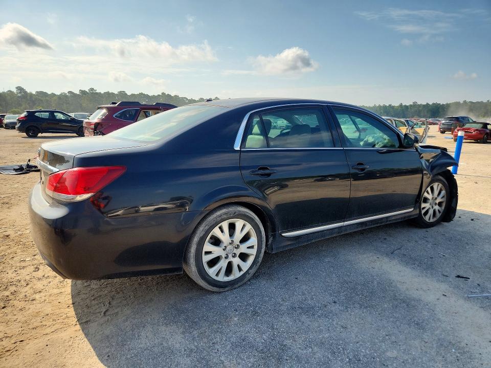 Photo 3 from auction – 2011 TOYOTA AVALON with VIN 4T1BK3DB3BU417474