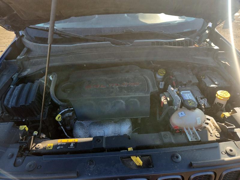 Photo 11 from auction – 2016 JEEP RENEGADE with VIN ZACCJBCT4GPD38923