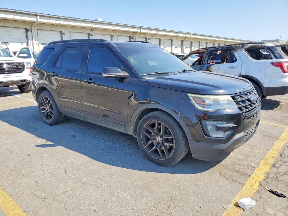 صورة رقم 4 من المزاد - 2017 FORD EXPLORER مع VIN 1FM5K8GT3HGA02662