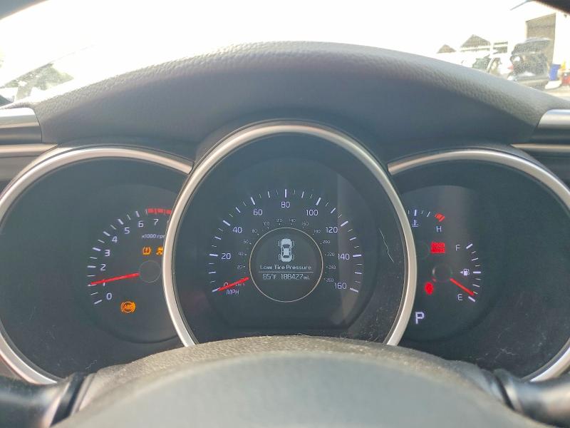 Photo 9 from auction – 2015 KIA OPTIMA with VIN KNAGM4A70F5630969