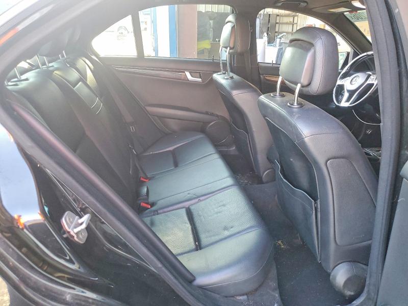 Photo 10 from auction – 2012 MERCEDES-BENZ C with VIN WDDGF8BB4CR237042