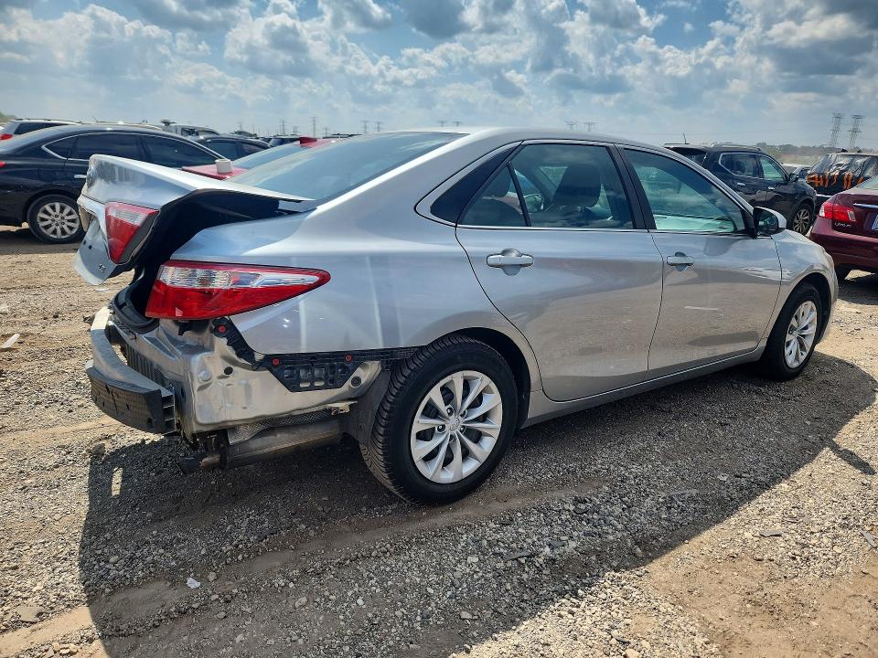 Photo 3 from auction – 2016 TOYOTA CAMRY with VIN 4T4BF1FK6GR577531