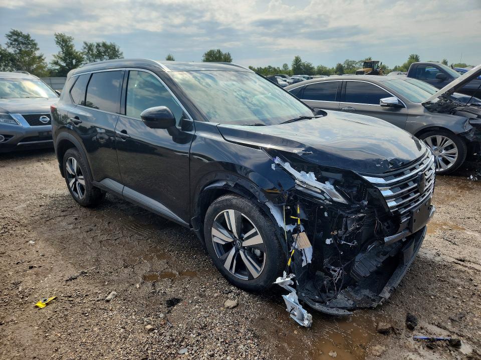 Photo 4 from auction – 2024 NISSAN ROGUE with VIN 5N1BT3CB2RC722477