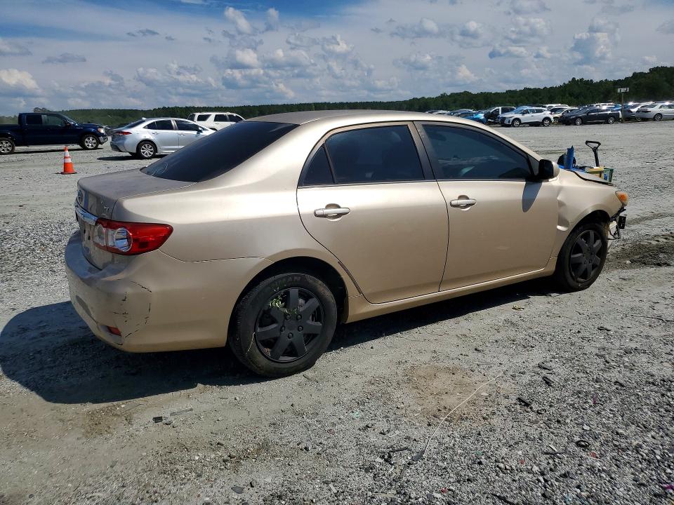 Photo 3 from auction – 2011 TOYOTA COROLLA with VIN JTDBU4EE0B9138662