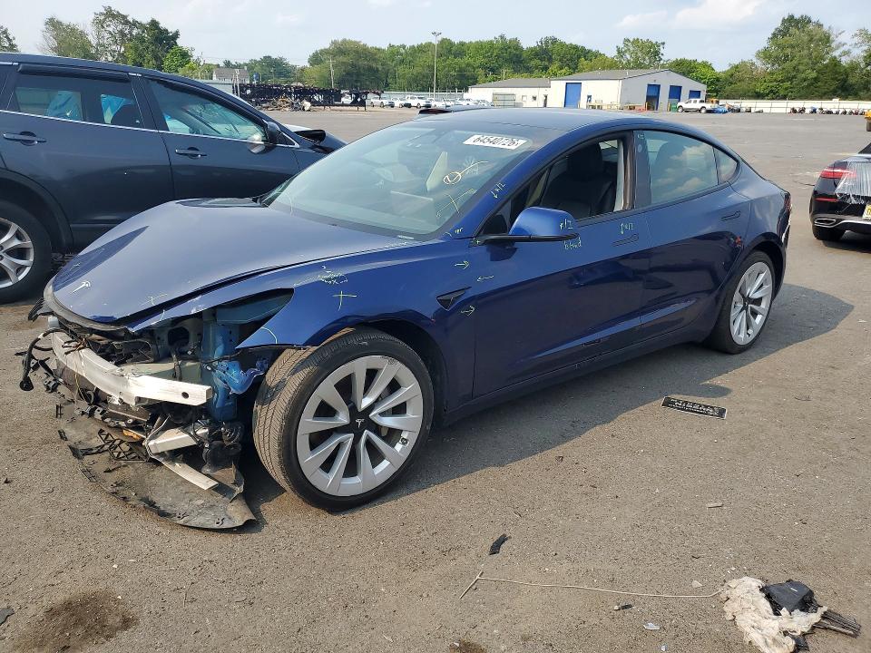 TESLA MODEL 3 2022 with VIN 5YJ3E1EB1NF258633 - Photo from auction