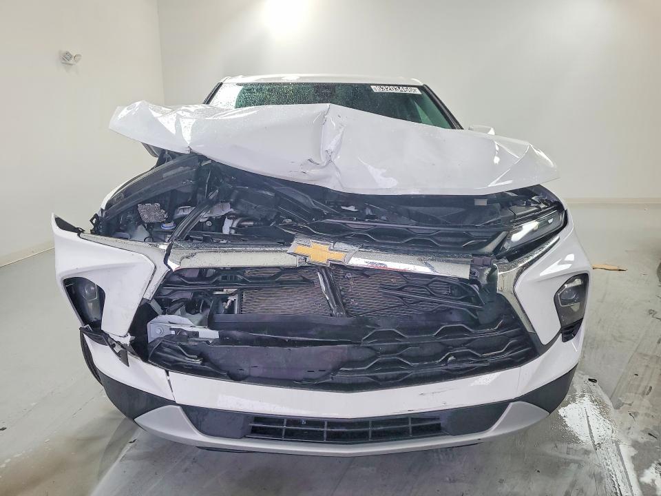 Photo 5 from auction – 2025 CHEVROLET BLAZER with VIN 3GNKBCR4XSS249502