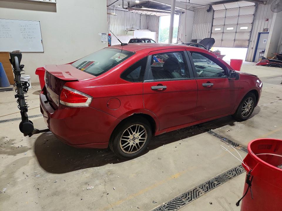 Photo 3 from auction – 2010 FORD FOCUS with VIN 1FAHP3FN0AW233335