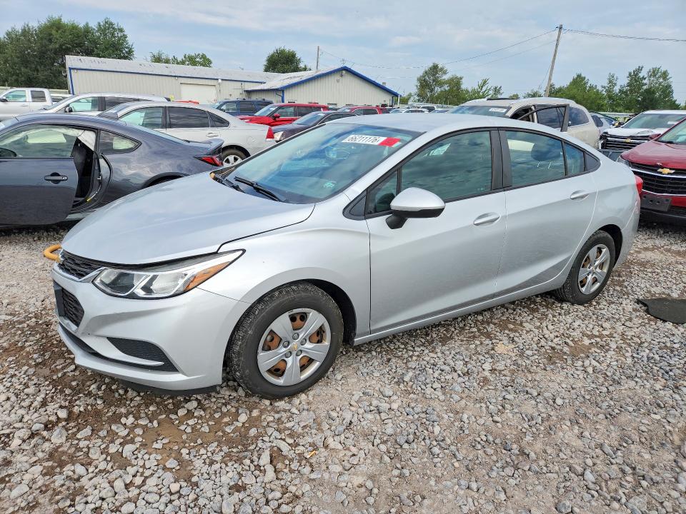 CHEVROLET CRUZE 2017 with VIN 1G1BC5SM3H7108914 - Photo from auction