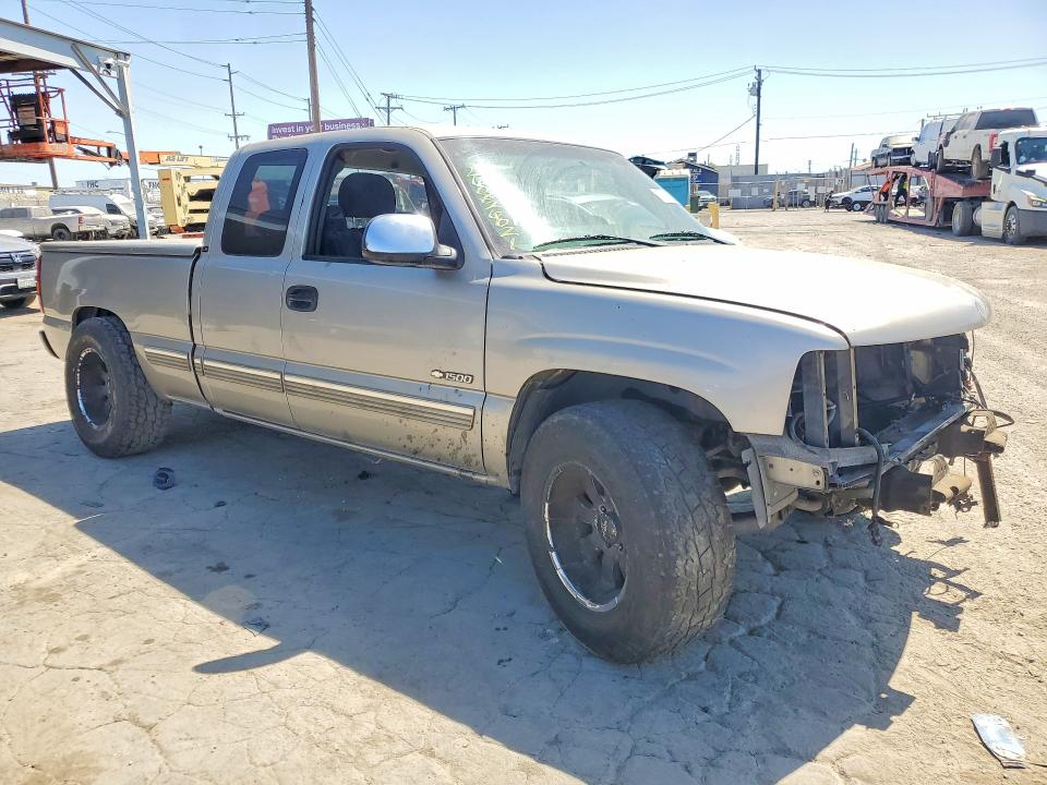 Фото 4 с аукциона – 2002 CHEVROLET SILVERADO с VIN 2GCEC19V521357201