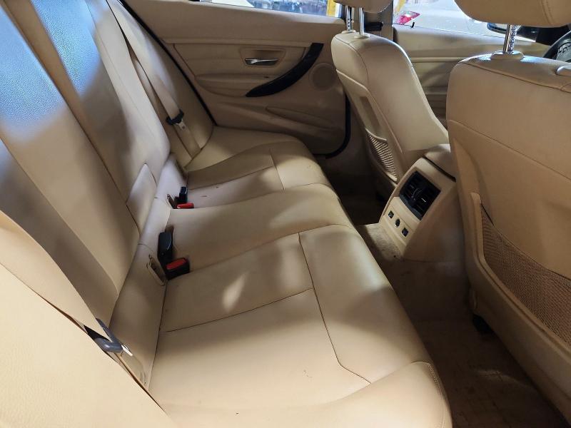 Photo 10 from auction – 2015 BMW 328 with VIN WBA3B5G59FNS19828