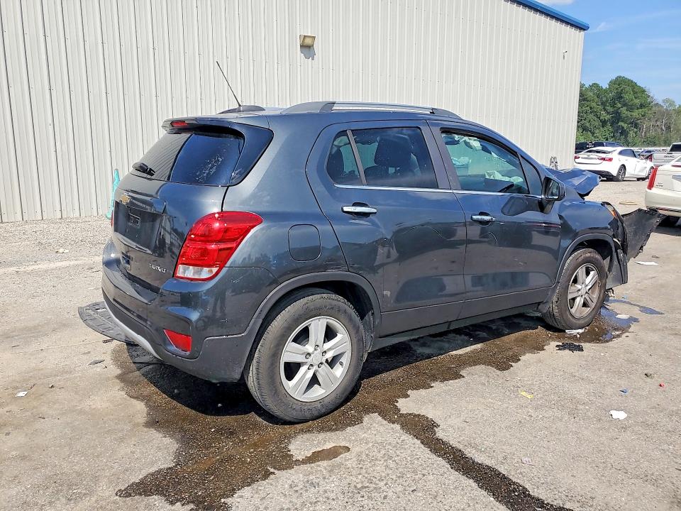 Photo 3 from auction – 2017 CHEVROLET TRAX with VIN 3GNCJLSB7HL178083