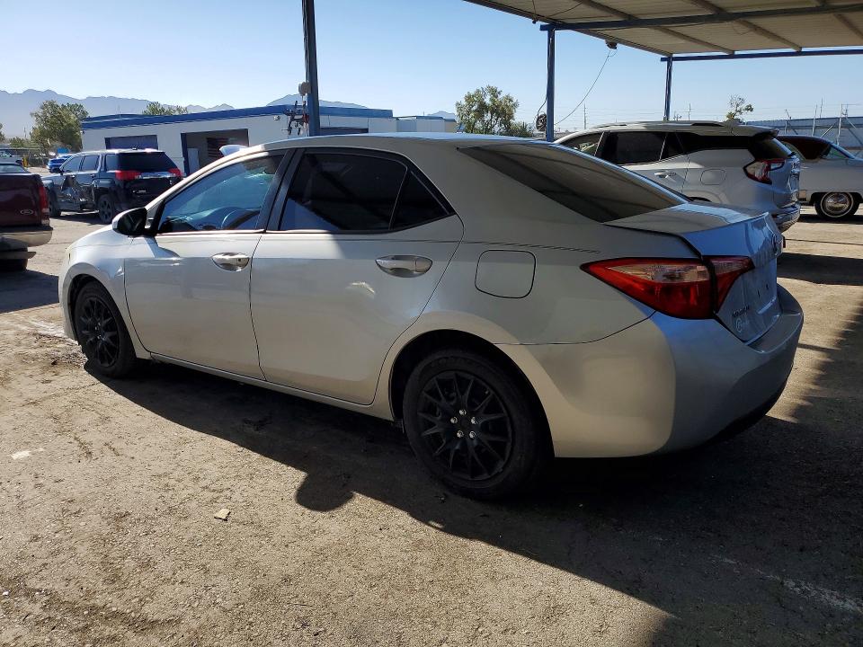 Photo 2 from auction – 2018 TOYOTA COROLLA with VIN 2T1BURHE8JC121819