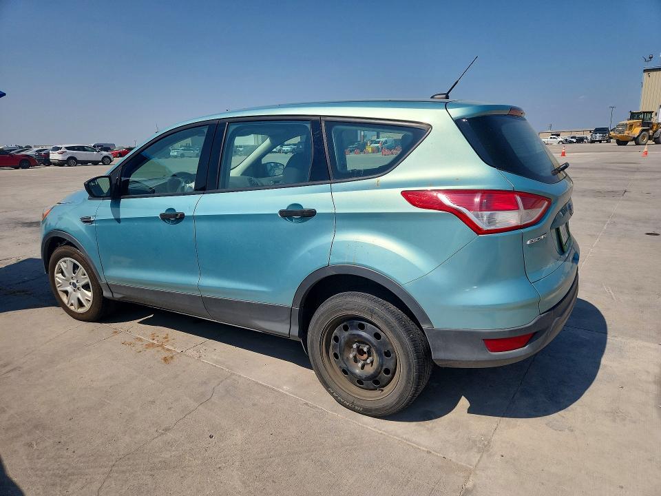 Photo 2 from auction – 2013 FORD ESCAPE with VIN 1FMCU0F74DUD39571