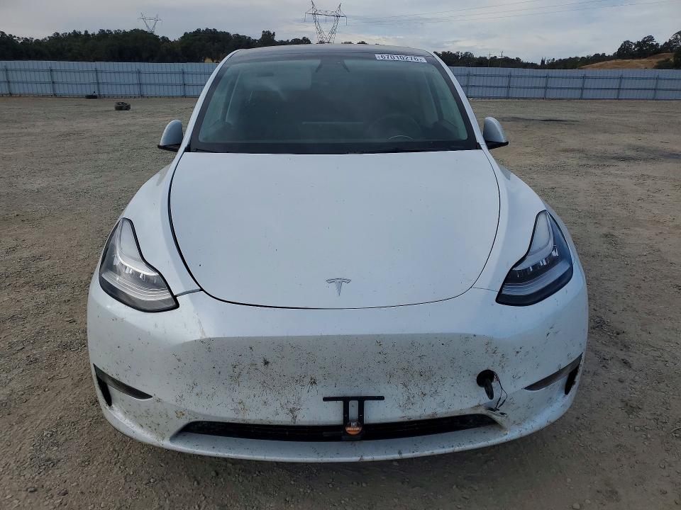 Photo 5 from auction – 2021 TESLA MODEL Y with VIN 5YJYGAEE2MF297479